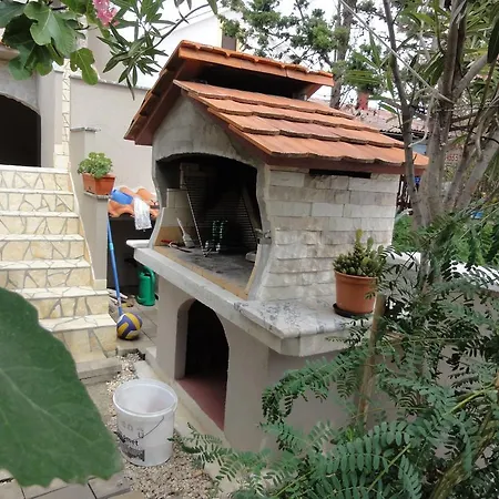 Apartment Ivica *